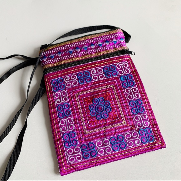 Colorful Crossbody Purse From Vietnam Souvenir Multicolor - Picture 2 of 4
